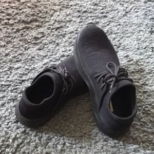 Vessi waterproof shoes Size 9